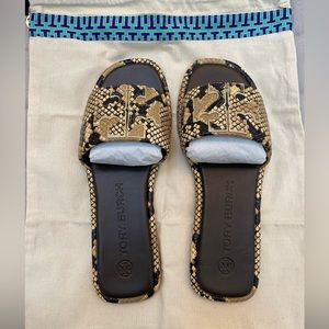 Tory Burch Double T Sport Slide Snake Print Leather, EUC!